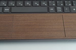 HP Envy X360 13 Wood Edition 木部タッチパッド