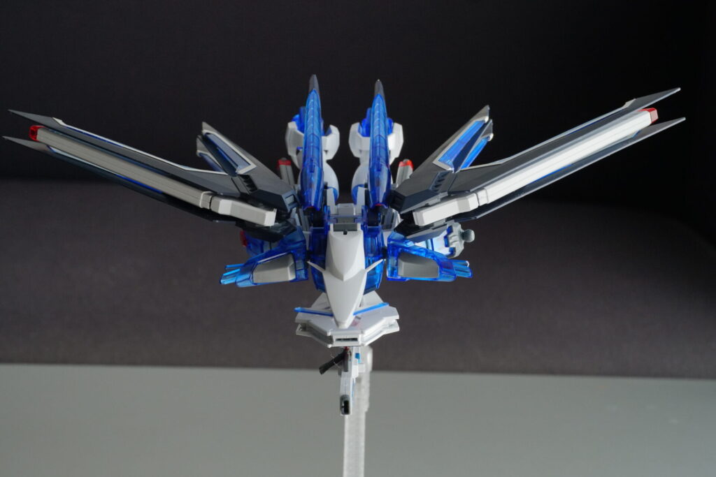 C賞 HG 1/144 ライジングフリーダムガンダム ソリッドクリア MA形態正面