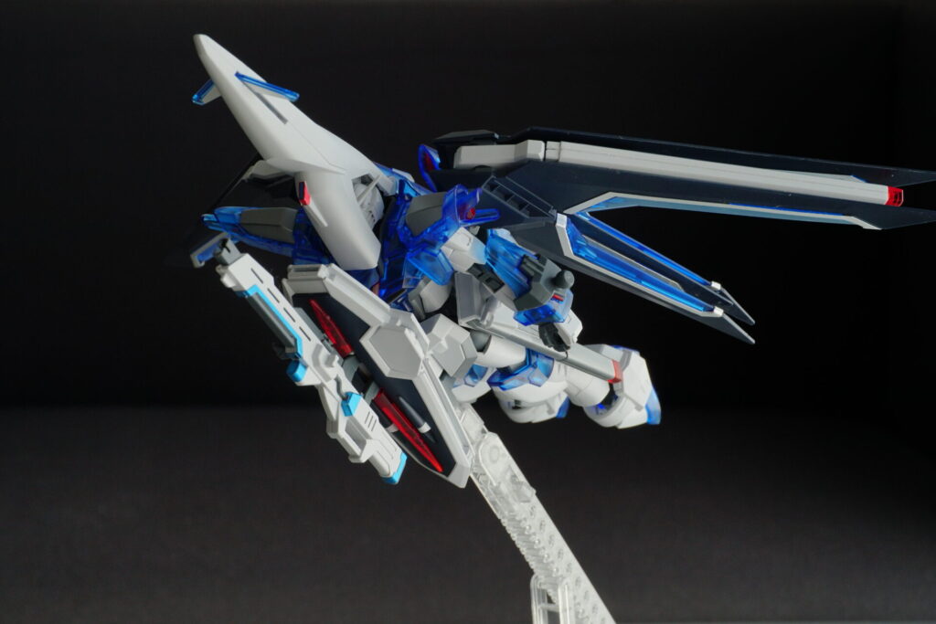 C賞 HG 1/144 ライジングフリーダムガンダム ソリッドクリア MA形態アオリ