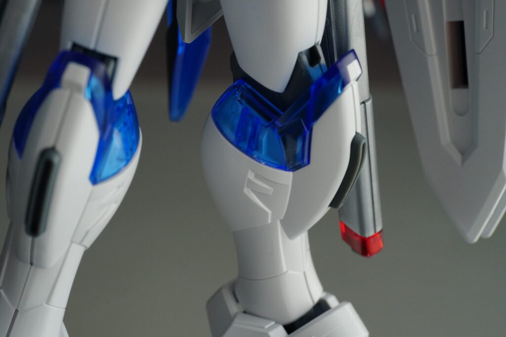 C賞 HG 1/144 ライジングフリーダムガンダム ソリッドクリア 脚部