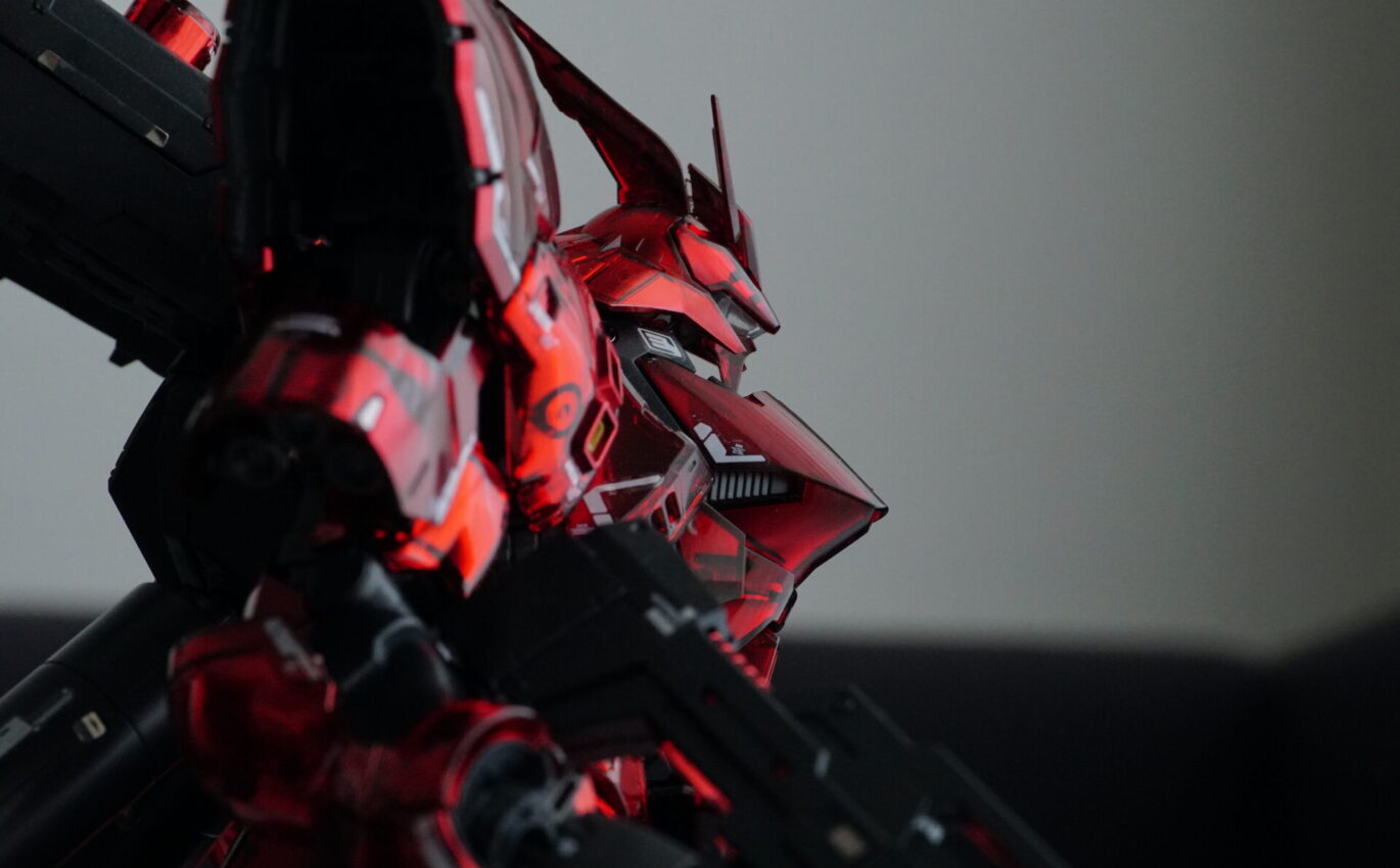 RG 1/144 ガンダムベース限定 サザビー [メカニカルコアメッキ]  をレビュー！この表現はアリですね！