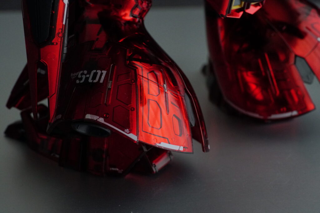 RG サザビー メカニカルコアメッキ 脚背面