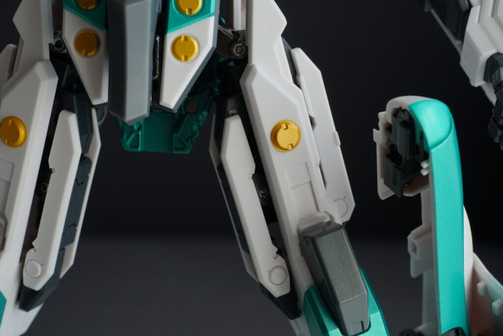 超合金魂 新幹線変形ロボ シンカリオン E5はやぶさ ロボット 太もも