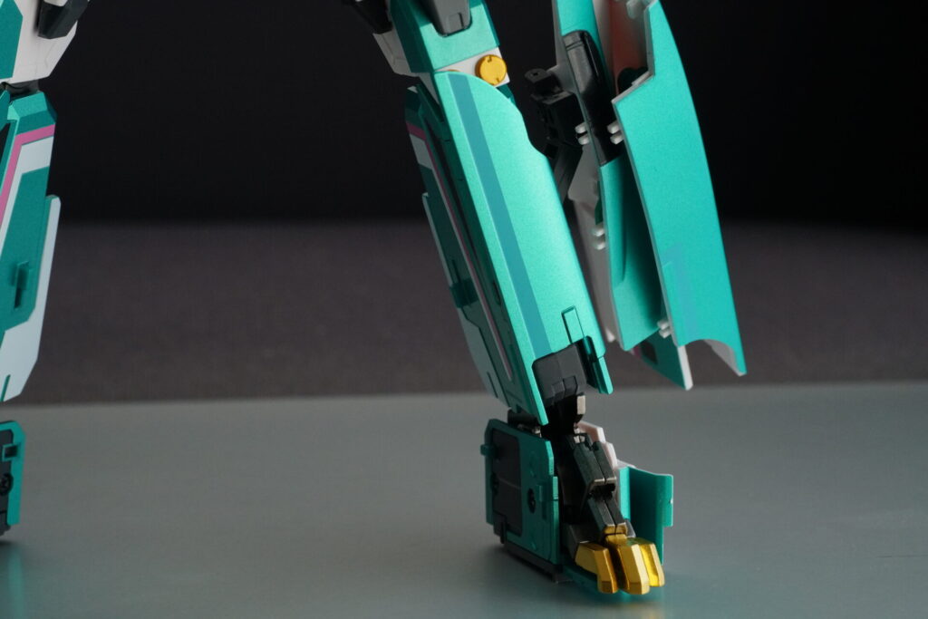 超合金魂 新幹線変形ロボ シンカリオン E5はやぶさ ロボット 脚部