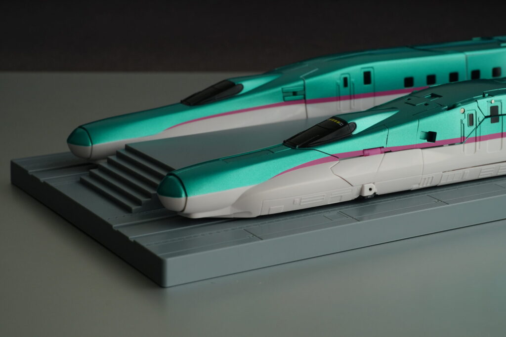 超合金魂 新幹線変形ロボ シンカリオン E5はやぶさ ディスプレイベース 駐車状態 車両アップ