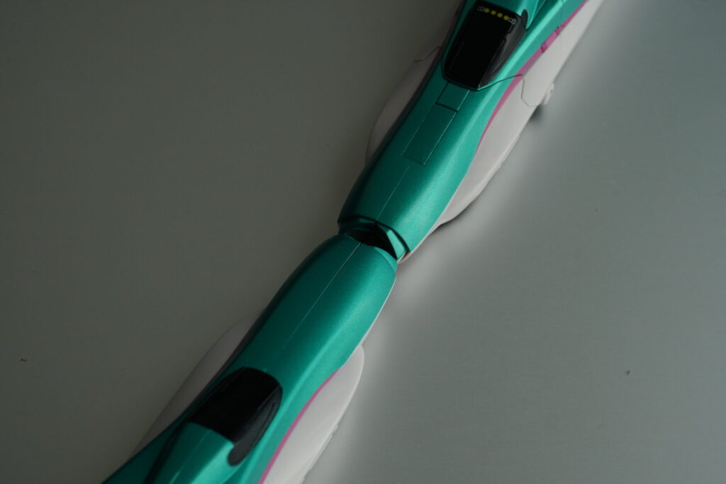 超合金魂 新幹線変形ロボ シンカリオン E5はやぶさ 新幹線モード 前部連結状態