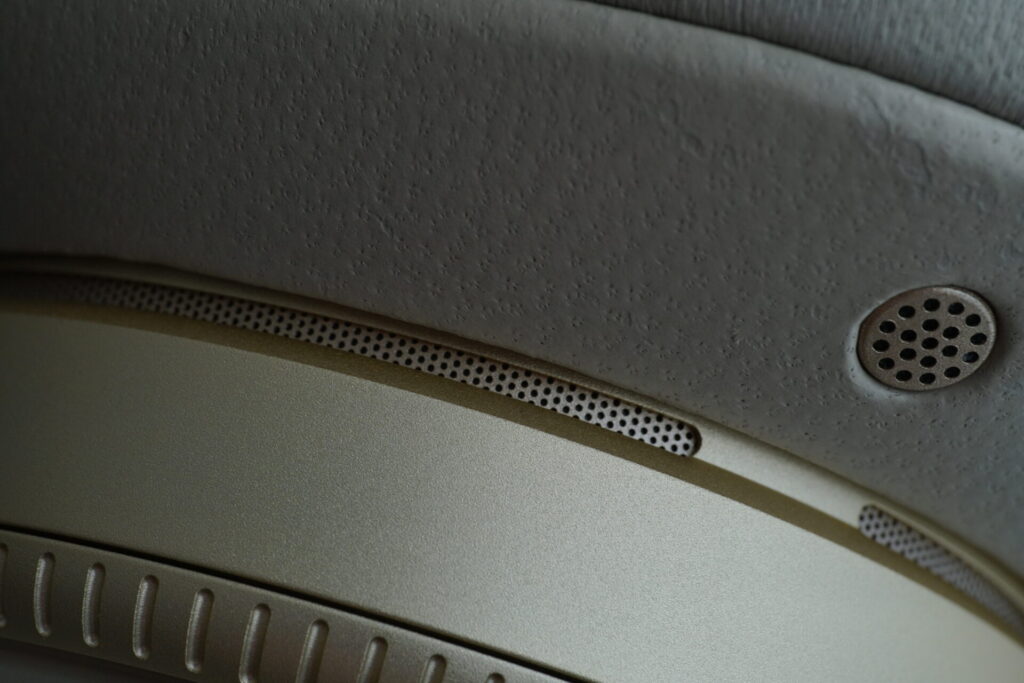 BEOPLAY H100 マイク2